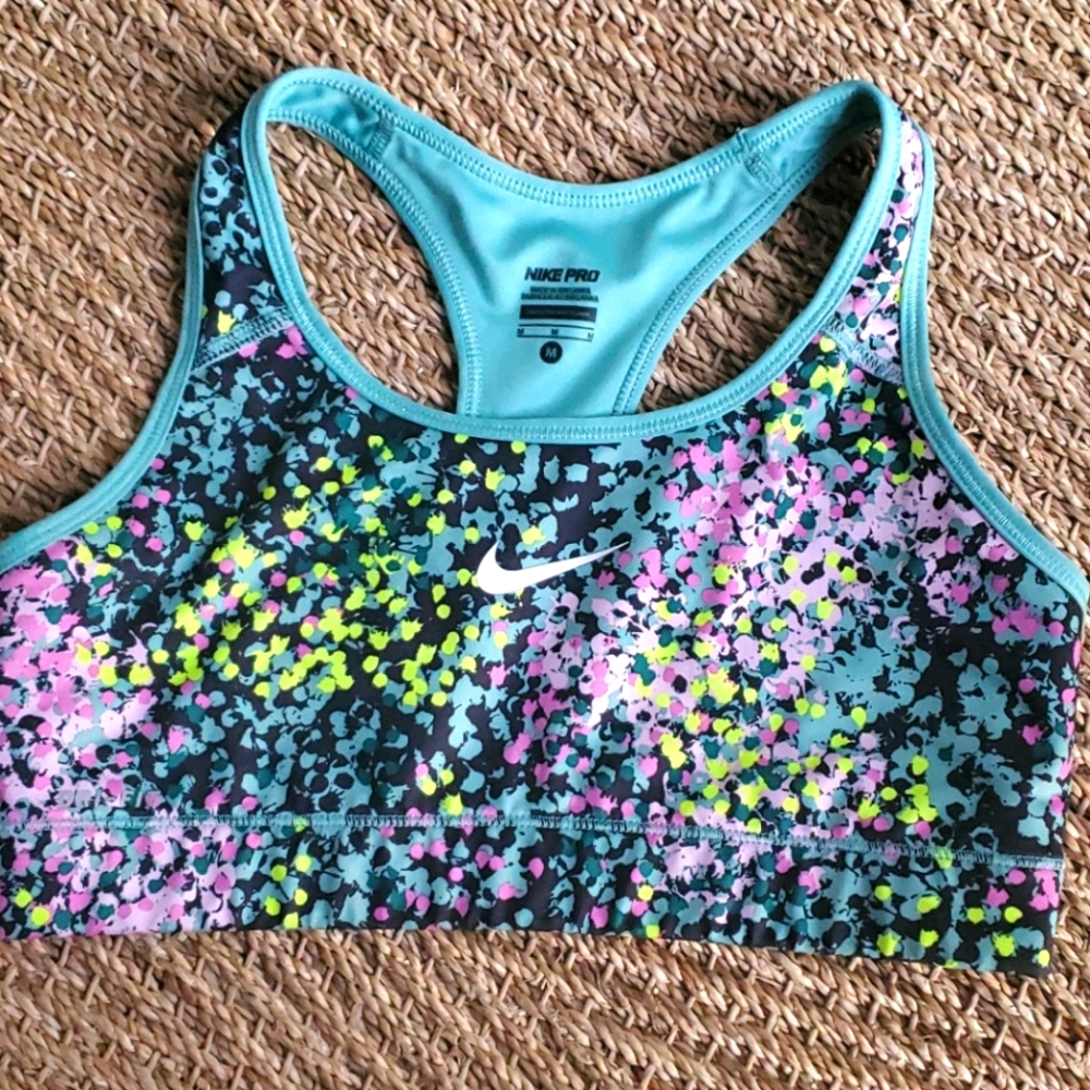 Nike Pro sports bra size medium